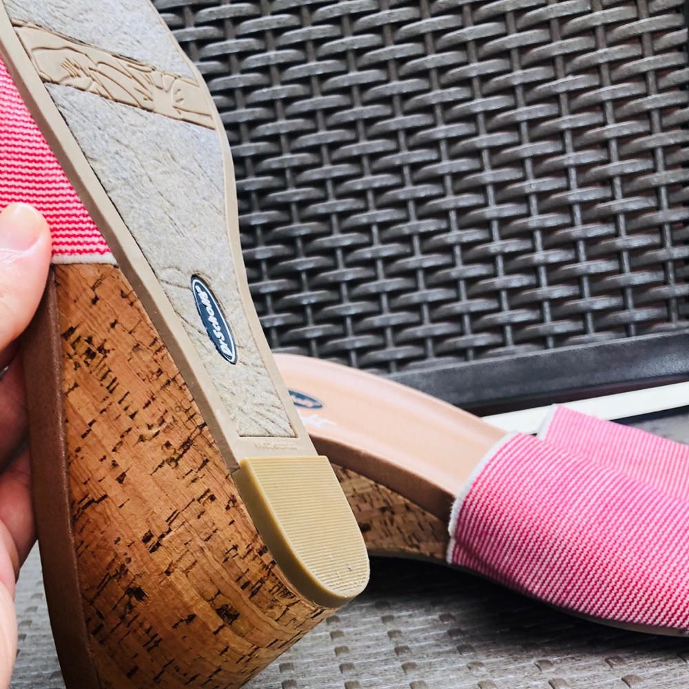 COMFY WEDGE SANDALS - Picture 5 of 5